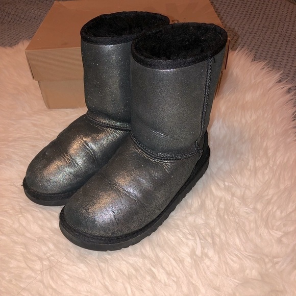 UGG Australia Glitter Sheepskin Mid Calf Boots Sz 4 - Picture 3 of 8